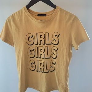Brandy Melville t-shirt